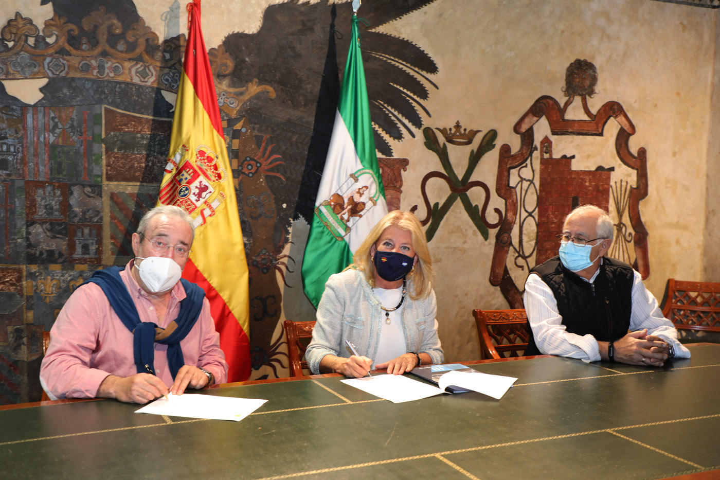 El Puerto Deportivo Virgen del Carmen de Marbella firma seis acuerdos con entidades para la promoción del recinto náutico y apoyar actividades deportivas y culturales